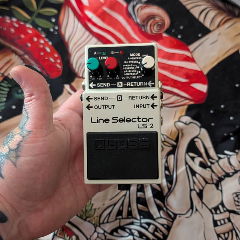 Boss LS-2 Line Selector (Silver Label)