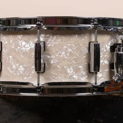 Pearl 5.5x14 Session Studio Select Nicotine White Marine Pearl Snare Drum image 3