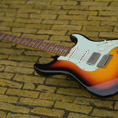 Fender Custom Shop 1965 Stratocaster HSS Journeyman - 3-Color Sunburst image 7