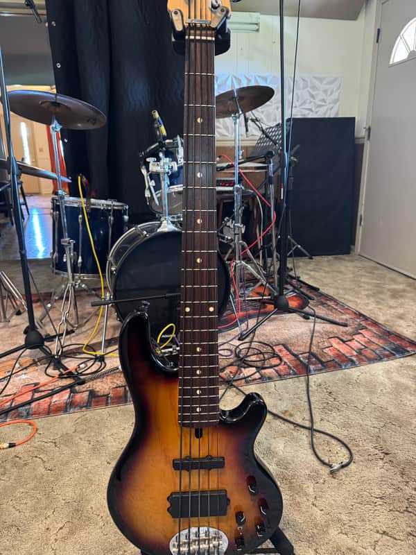 Lakland Skyline 55-02 Deluxe