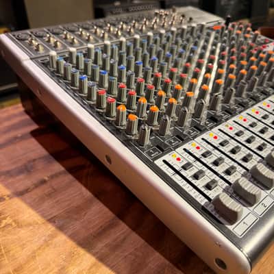 Behringer Xenyx X2442USB 24-Input Mixer with USB and Effects 2010 - Present - Standard image 2
