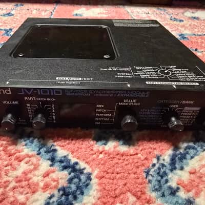 Roland JV-1010 64-Voice Synthesizer Module