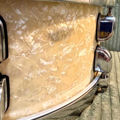 Vintage Tama Starclassic Performer 5.5x14 Snare — 1st Gen 1994-96 MIJ, Pearl White, 8-Ply Philippine Mahogany/Birch, Die-Cast Hoops (Video Demo) image 10