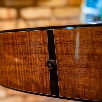Martin MC-DSM Limited edition, Flamed Koa/Italian Alpine Spruce Mint Condition image 9