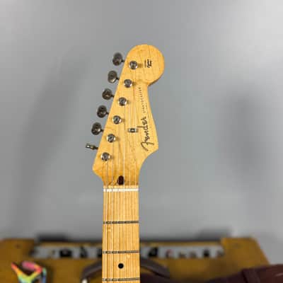 Fender Classic Player ‘50s Stratocaster 2017 - Sunburst image 2