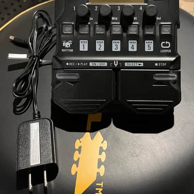Zoom G1 Four Multi-Effects Processor Black image 1