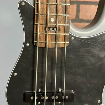 Woodcraft Electric Guitars WoodShed Signature Series Jazz Bass 4 21 frets Nardo Grey image 5