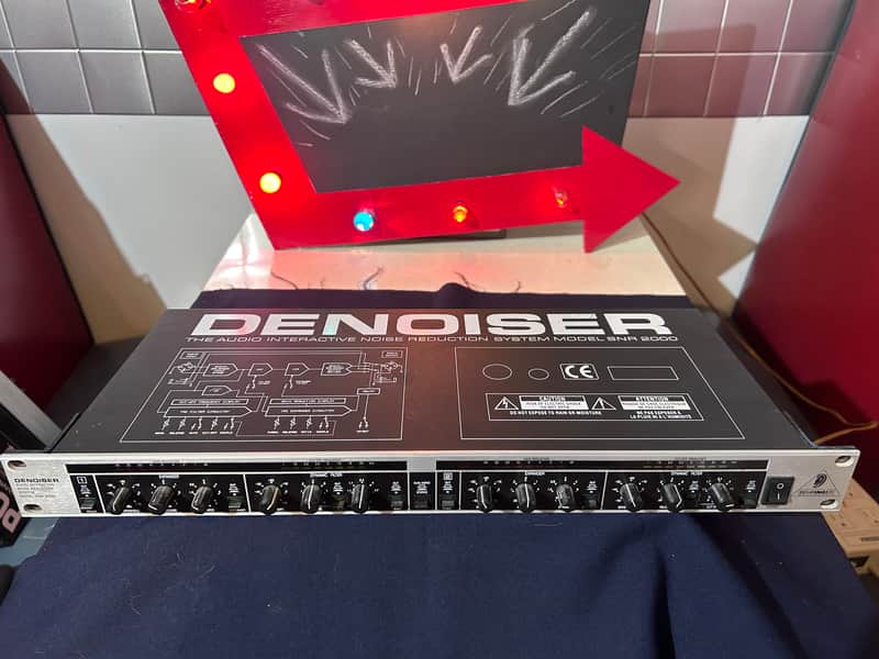 Behringer Denoiser SNR2000 2-Channel Audio Interactive Noise Reduction System 2000s - Black / Silver image 1