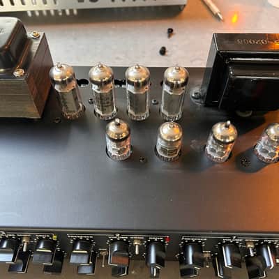 Carvin V3M 50 wt valve head and 2x12 cab image 12