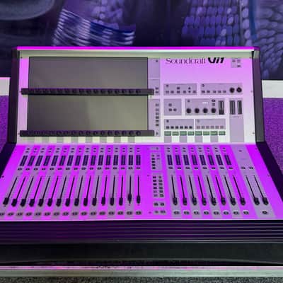 Soundcraft Vi1 Console w/ Flightcase & Soundcraft Compact Stagebox image 3