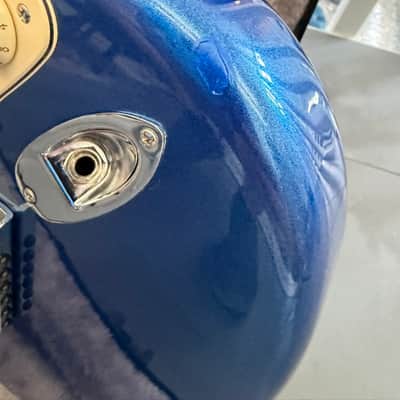Fender American Ultra Stratocaster 2022 - Present - Cobra Blue image 8