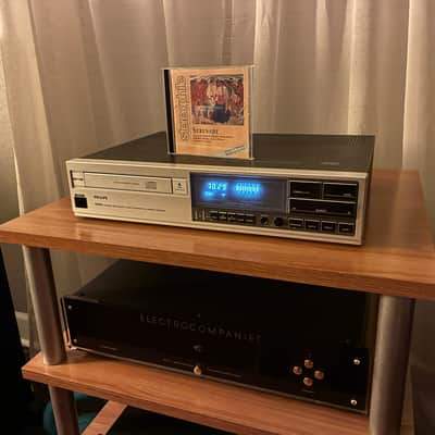 Philips CD-304 1980s - Silver with TDA1540 chips! image 2