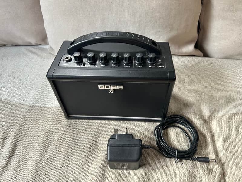 Boss KTN-MINI Katana Mini 7-Watt 1x4" Modeling Guitar Combo 2017 - Present - Black image 1