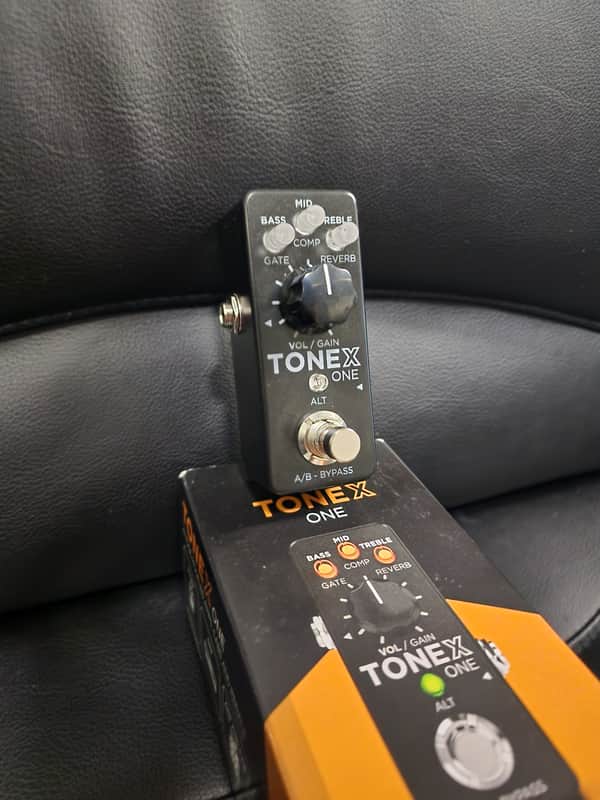 IK Multimedia ToneX One