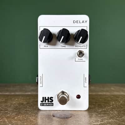 JHS 3 Series Delay 2020 - Present - White image 2