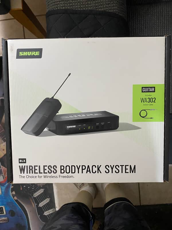 Shure BLX14 Wireless Guitar Sysytem Band H10(542-572) 2025 - Black image 1