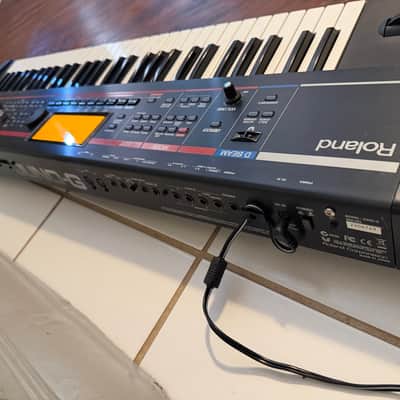 Roland Juno G 61-Key 128-Voice Expandable Synthesizer 2006 - 2007 - Black