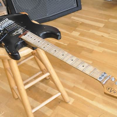 EVH Frankenstein Black / Relic Series / Van Halen Signature / 2022 Made In Mexico / EVH2115730 image 3