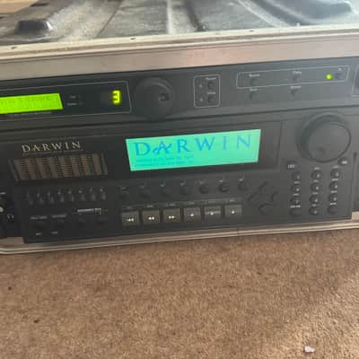 Immagine E-mu Systems Darwin Digital audio disk recorder 1997 - In flight case - 5