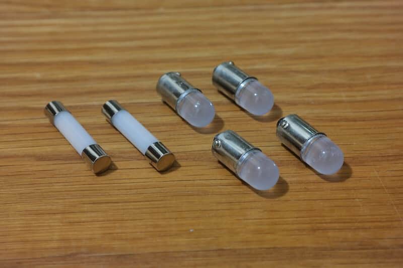 Fisher FM-200 bulbs lamps lights image 1