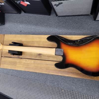 Crate  Electra 4 String P Style Bass 1990s 3 Tone Sunburst image 13