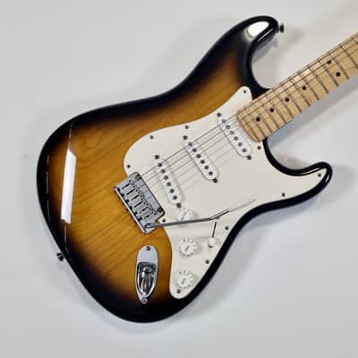 Fender Stratocaster American Series 50th Anniversary 2004 Sunburst image 3
