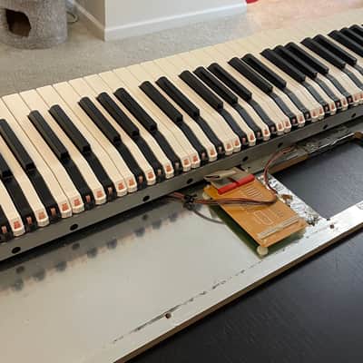 Korg Triton Extreme 88 - KEYBED Replacement image 10