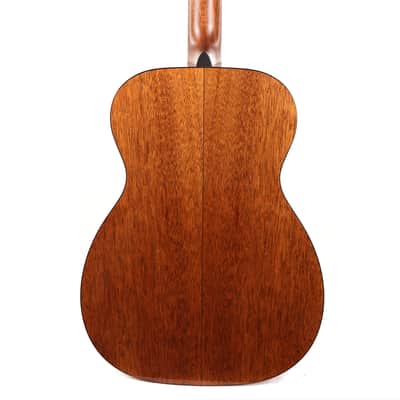 Martin Standard Series 00-18 Acoustic Guitar Natural image 6