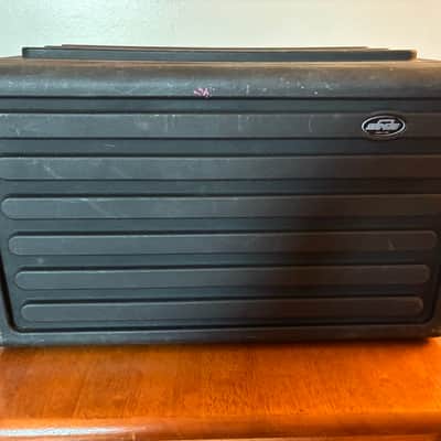 SKB Space Molded Rack Case 2010s - Black image 4