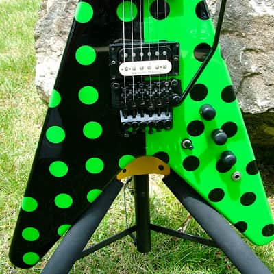 Hamer Vector 1986 Polka Dots image 5
