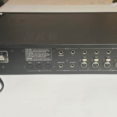 Roland DDR-30, digital PCM drum machine with VCA CEM3360 (x6). Synthpop beats image 4