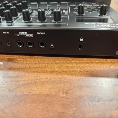 Roland SH-4D polyphonic desktop synthesizer image 11
