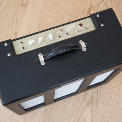 Magnatone Varsity Cathedral Front 1x12 Combo Boutique Tube Amp Near Mint, Celestion Blue image 4