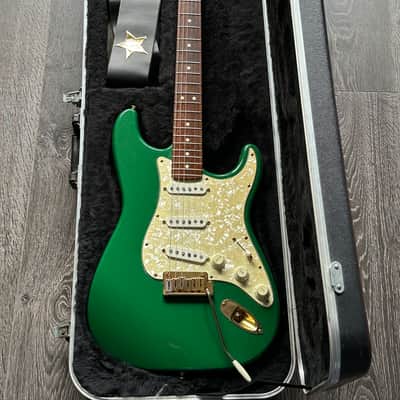 1993 Fender Stratocaster Special Edition Green Metallic/Gold Hardware image 2