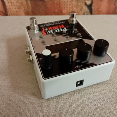 Electro-Harmonix Pitch Fork+ Polyphonic Pitch Shifter - Silver image 7