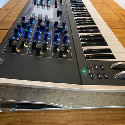 Waldorf Quantum 61-Key Hybrid Synthesizer 2017 - Present - Black image 8