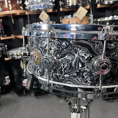 Peter Erskine's DW Jazz Series 5.5x14" Maple Gum Snare Drum in Black Abalone image 2