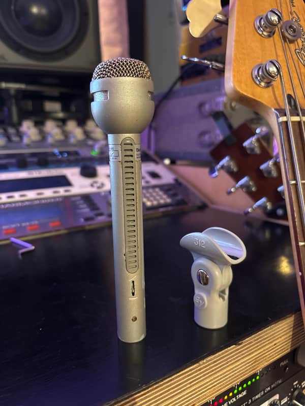 Refurbished Electro-Voice RE15 Supercarioid Dynamic Microphone MIC image 1