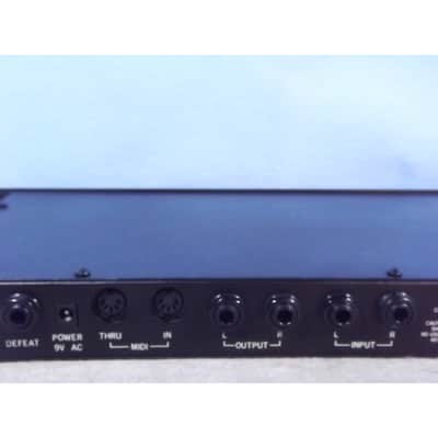 Alesis Midiverb II 16-Bit Digital Effects image 6