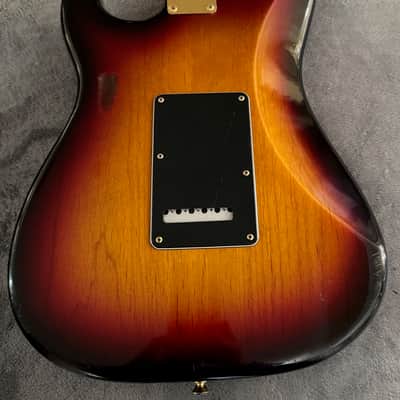 Fender Stevie Ray Vaughan Stratocaster – 3-Color Sunburst – Made in USA image 9