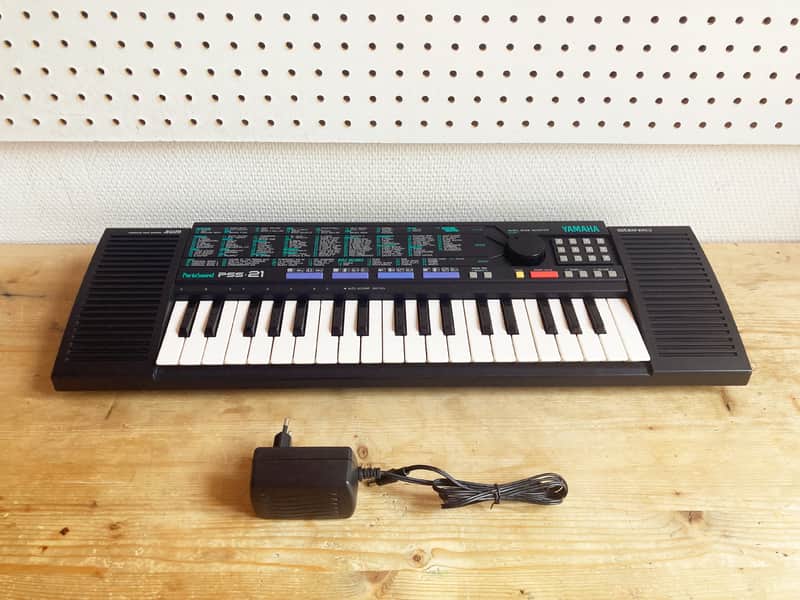 Yamaha Portasound PSS-21 - AWM Synthesis image 1