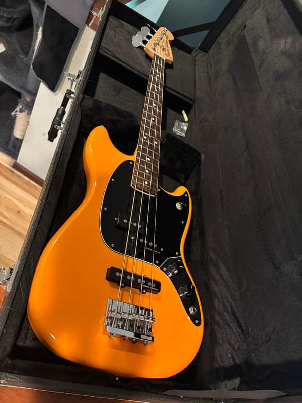 Fender Mustang