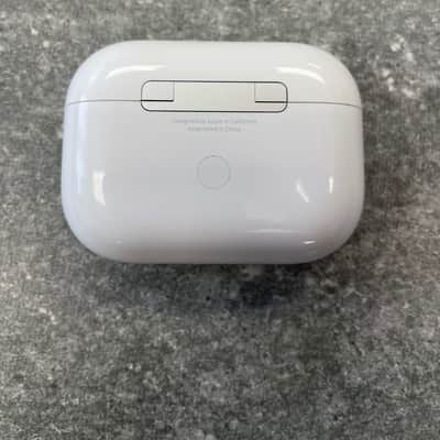 Apple AirPods Pro MagSafe Charging Case Replacement image 2