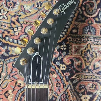 Gibson Explorer 1982 antique white image 6