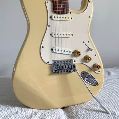 1980’s - 1990’s Vintage Starfire Stratocaster by EKS Tech Inc. Vintage Cream / Buttercream, Made in Japan. Upgraded, Serviced & Setup image 2