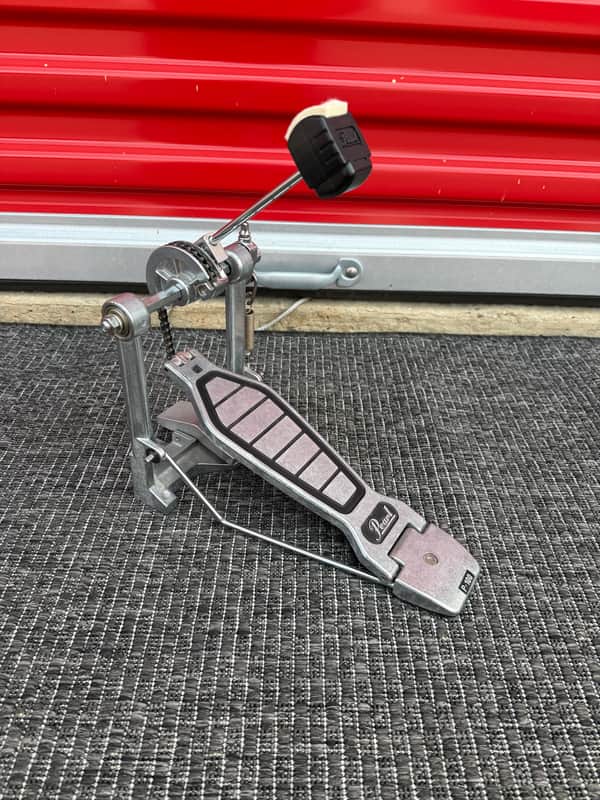 Pearl P-100 Single Chain Bass Drum Kick Pedal w/ Dual Surface Beater image 1