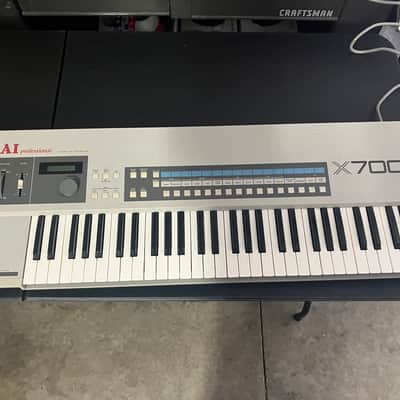 Akai X7000 Sampling Keyboard 1980s - Silver