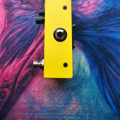 Aguilar DB 599 Bass Compressor 2021 - Present - Yellow/ temple plate image 5