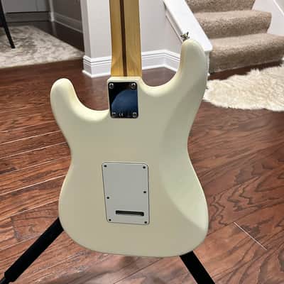 Fender American Special Stratocaster with Maple Fretboard 2015 - 2018 - Olympic White image 7