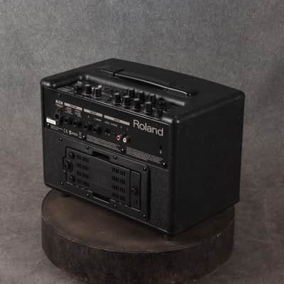 Roland AC-33 - 2nd Hand image 4